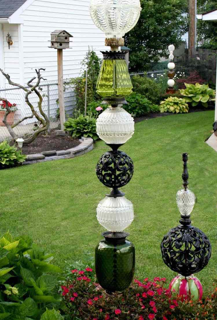 trädgårdsdekoration-metall-glas-vaser-kreativ-trädgård-plugg