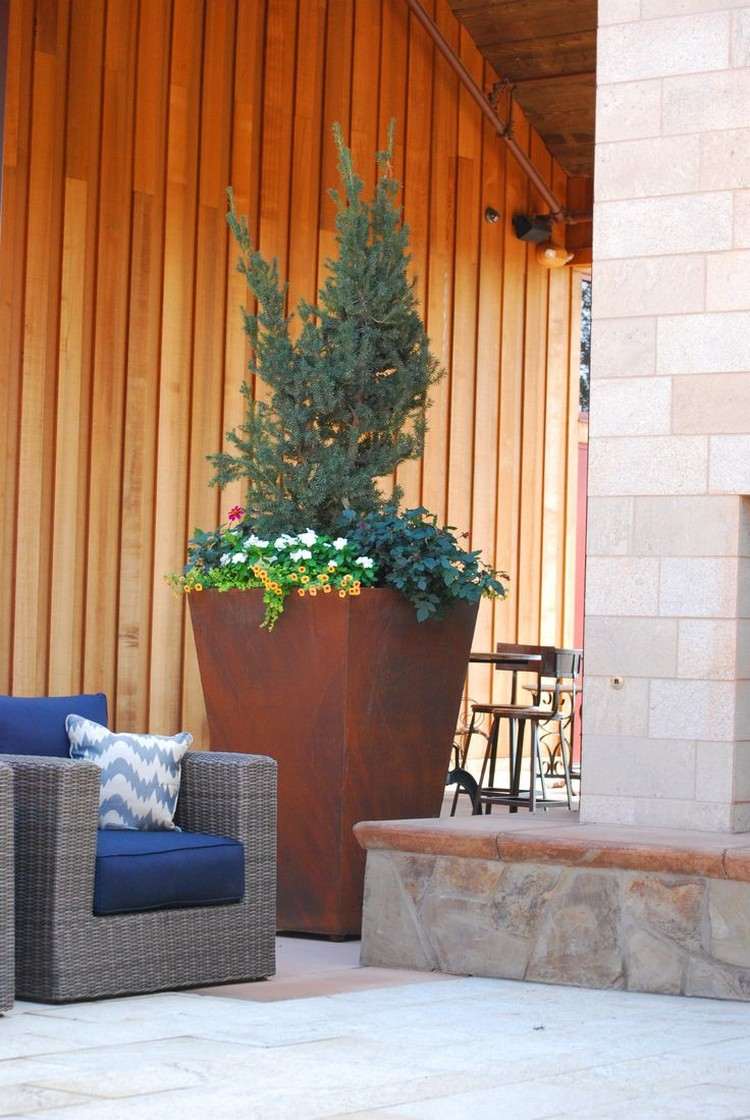 trädgård dekoration-rost-corten-stål-hög-planter-terrass