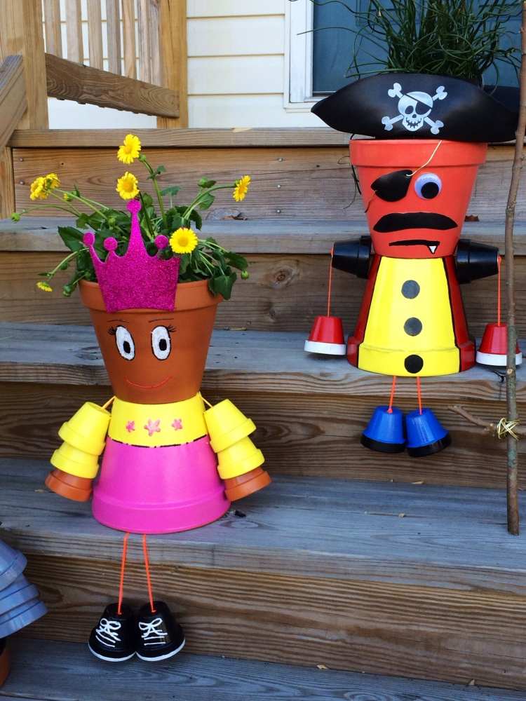 Trädgårdsdekoration-lerkrukor-tinker-figurer-pirat-prinsessa