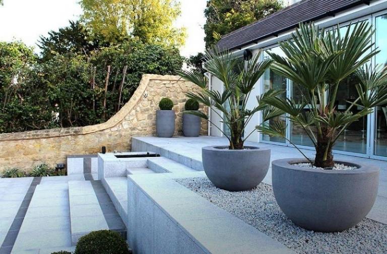 Trädgårdsdekoration-idéer-blomkrukor-betong-oval-modern