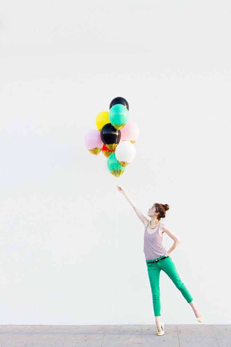 trädgårdsfest-dekoration-grupp-ballonger-helium-inspiration-sommar