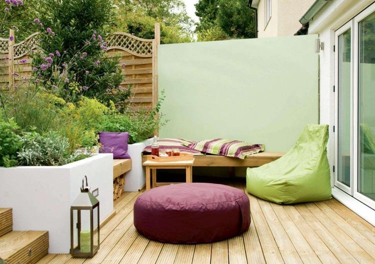 trädgård design-liten-trädgård-terrass-wpc-hall-bänk-sittdynor