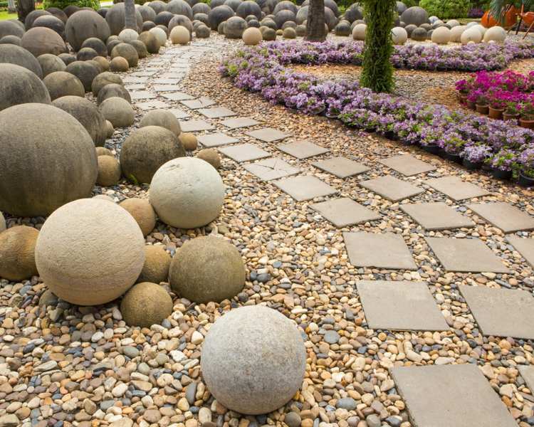 trädgård design med stenar rockery-bollar-grus-sängar