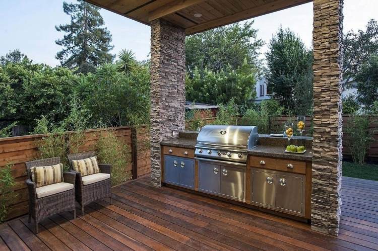 trädgård design-terrass-grill-trä-golv-natursten-dekor-rostfritt stål-utomhus-kök