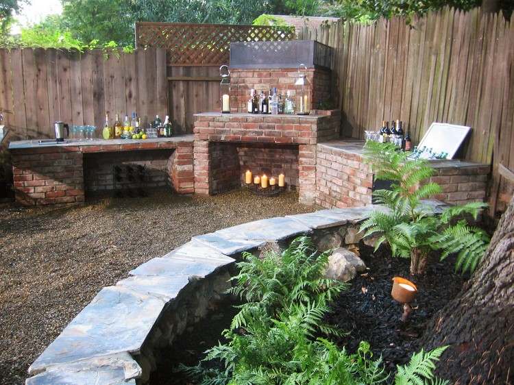 trädgård-grill-bygg-själv-hörn-tegel-bar-lagringsutrymme