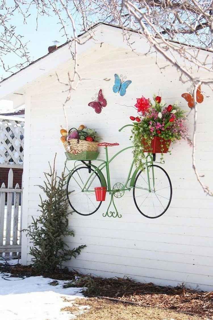 Trädgårdsdekoration med blommor och cykel vintage idéer för utomhus