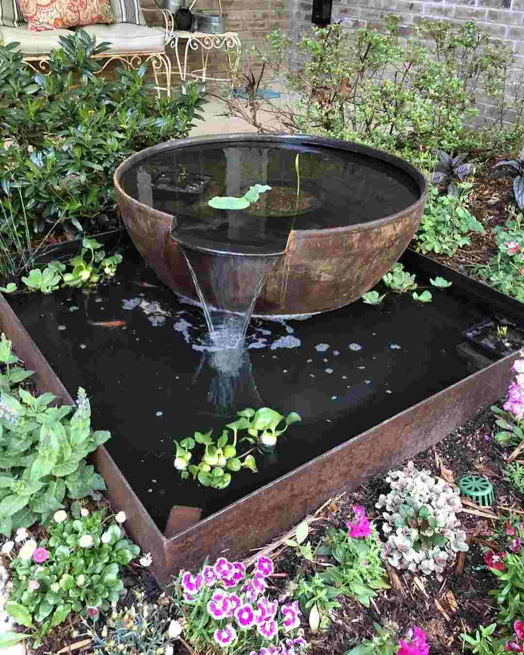 Trädgård och terrass idéer vatten fontäner dekoration idéer sommar trädgårdstrender