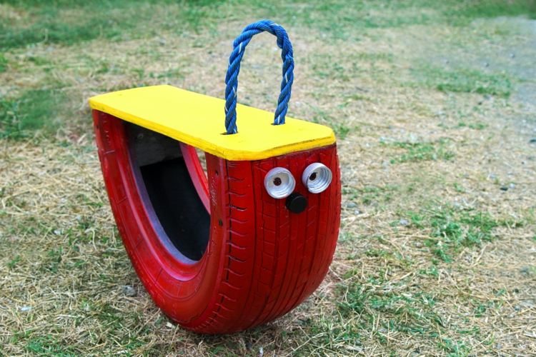 trädgård idéer-med gamla bildäck vipp idé barn spel röd