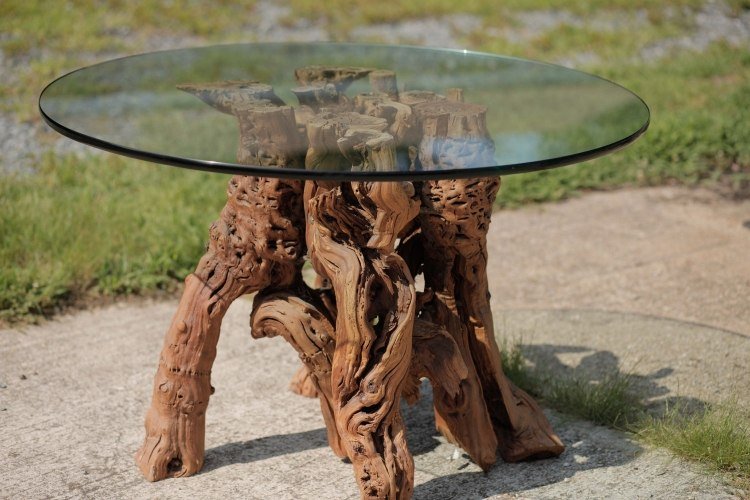 Trädgårdskonst från drivved -bord-oval-glas-glas-dekoration-skulptur