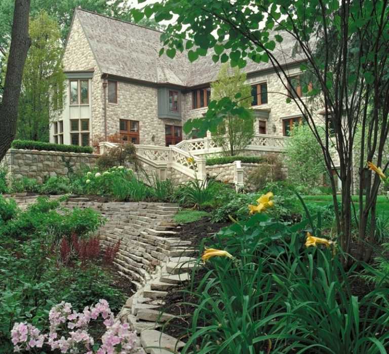 bygga trädgård vägg terrasser steg form hus romantiska växter