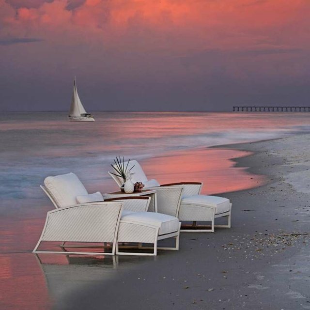modern möbeldesign utomhusområde romantiskt humör havssolnedgång