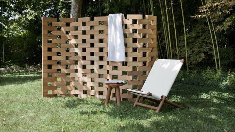 trädgårdsmöbler-pergola-design-strandstol-rum avdelare-omklädningsrum-trädgård