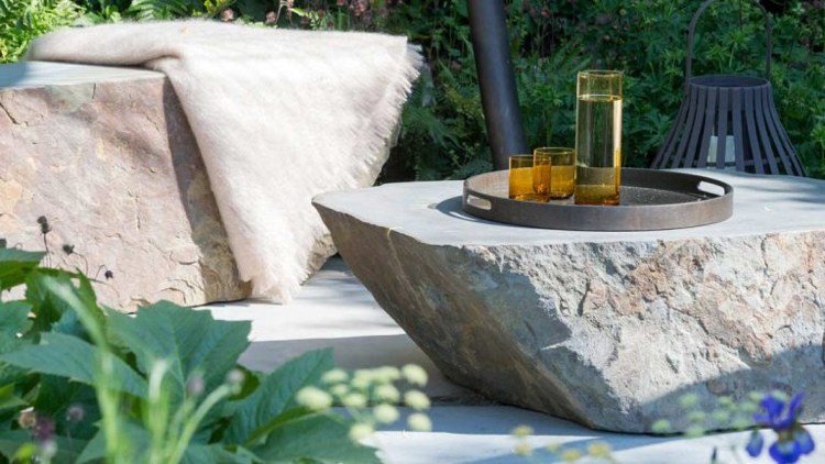 Natursten stenbrott sten utomhus soffbord naturligt utseende