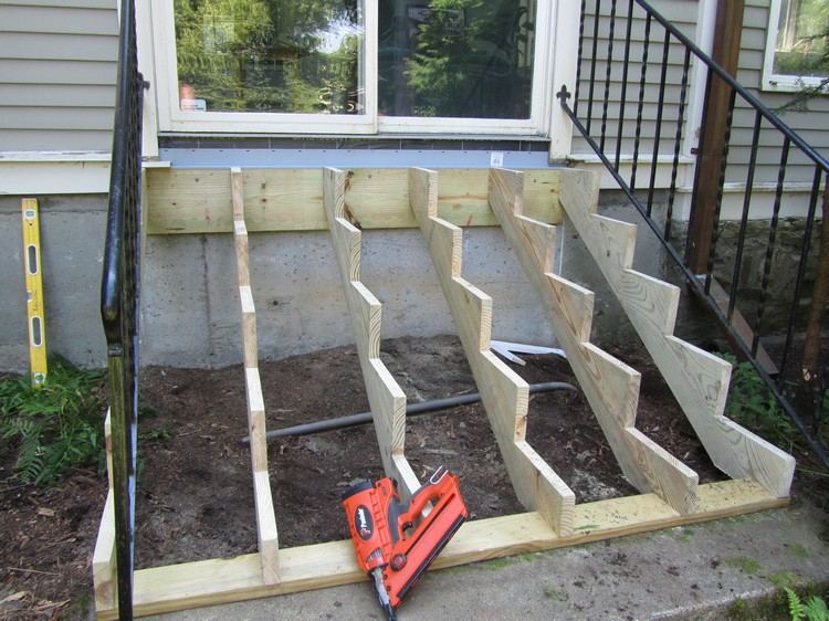 trädgård-trappor-trä-bygg-exempel-stringer-stringer-terrass