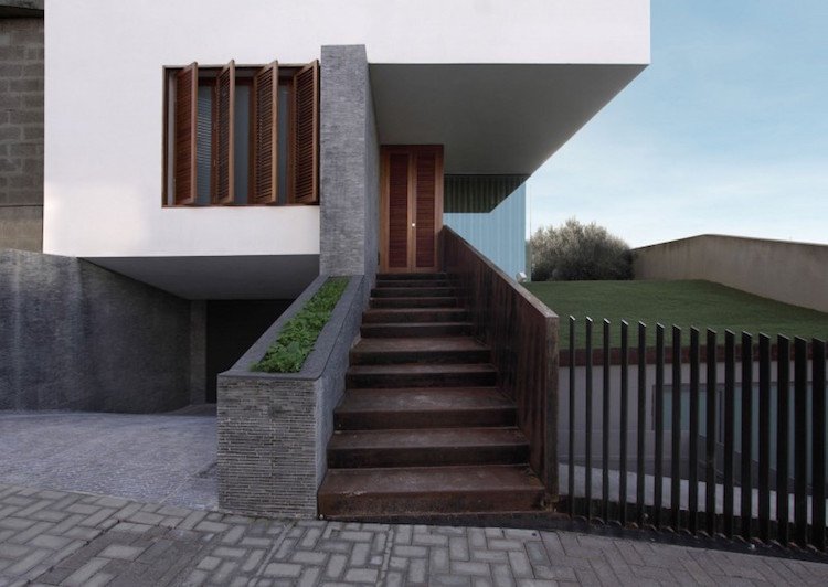 Bygg-din-egen-trädgård-trappor-metall-stål-cortenstål