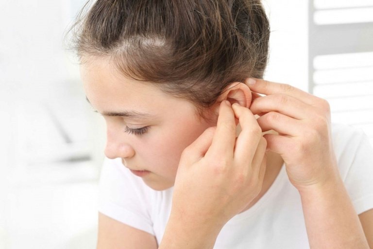 Behandla barn ordentligt med öronsjukmedel och medicin