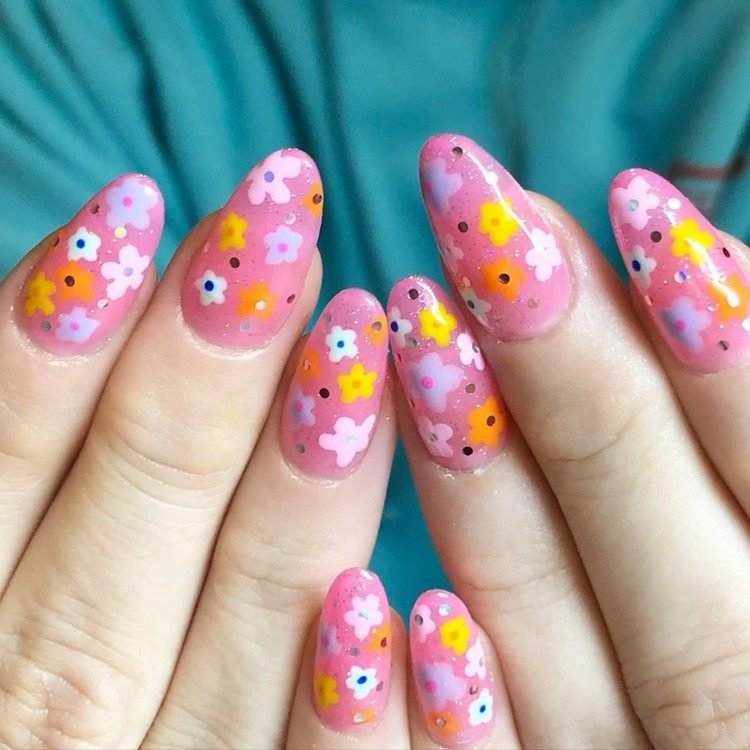 Gel naglar rosa pastell nagel designer blommor nagel mönster bilder