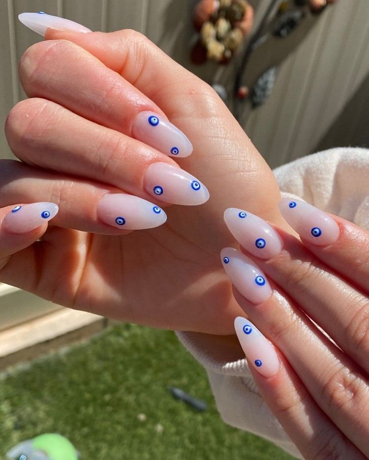 Mandelformade naglar Gel Nails Idéer 2021 Flower Nail Designs Pictures