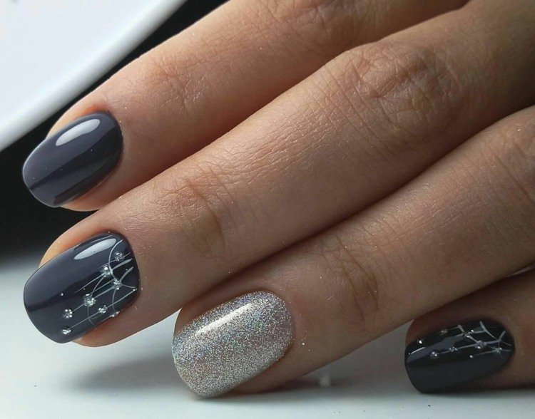 gel naglar grå silver glitter mini strass kort oval