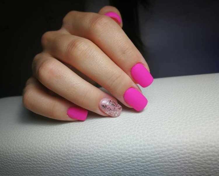 Gel naglar rosa matt nageldekoration med folie