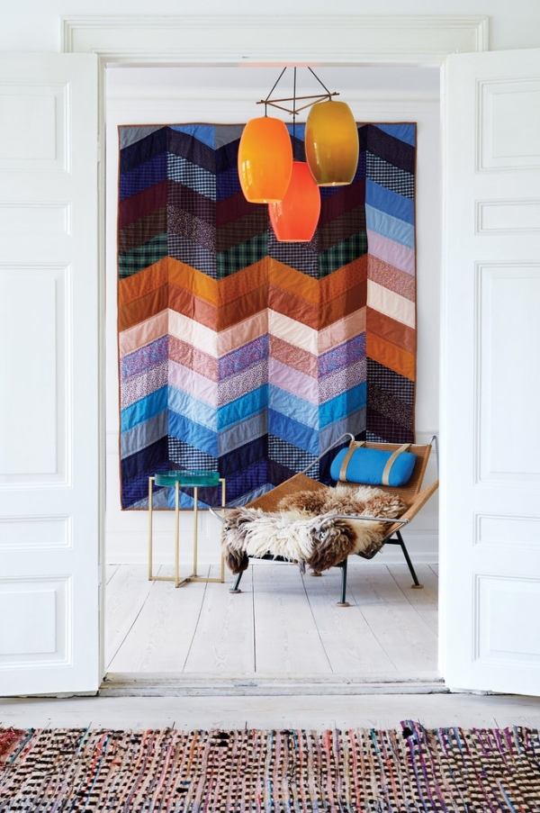 Designmöbler-skandinavisk stil-pälsfilt-tapetmönster geometriskt