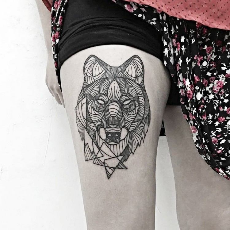 geometriska-tatueringar-ben-tatuering-kvinnor-varg