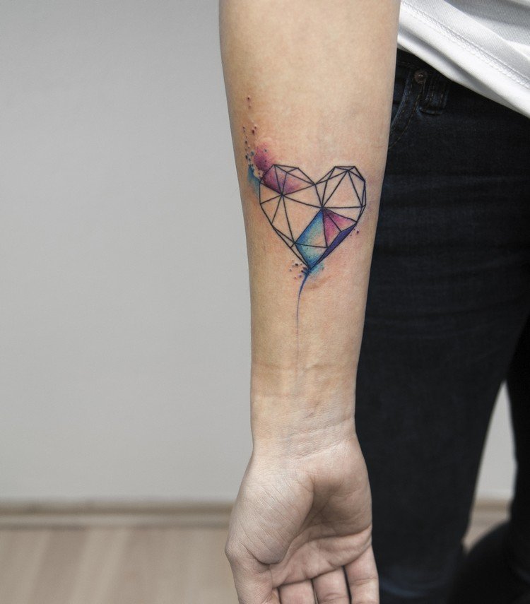 geometriska-tatueringar-geometriska-hjärta-akvarell