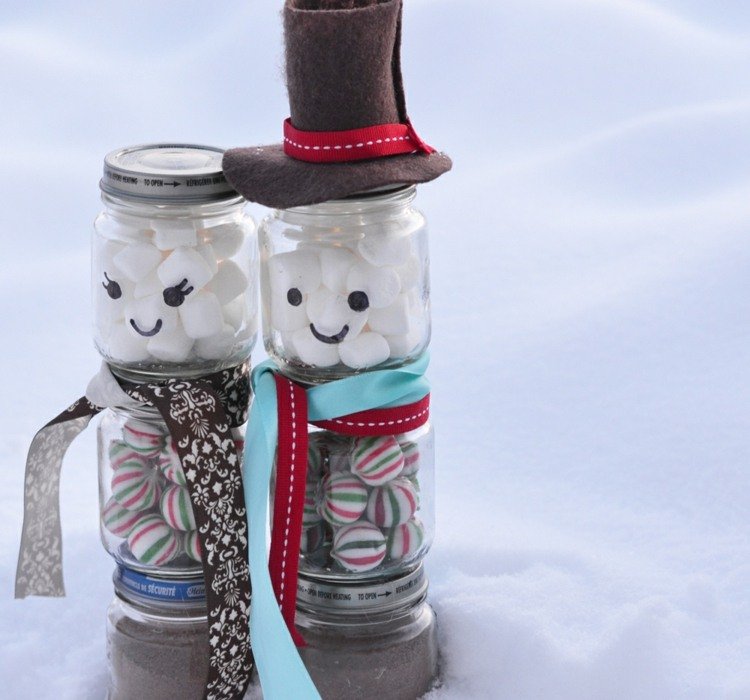 gåvor-glas-godis-snögubbar-små-mason-burkar-tinker