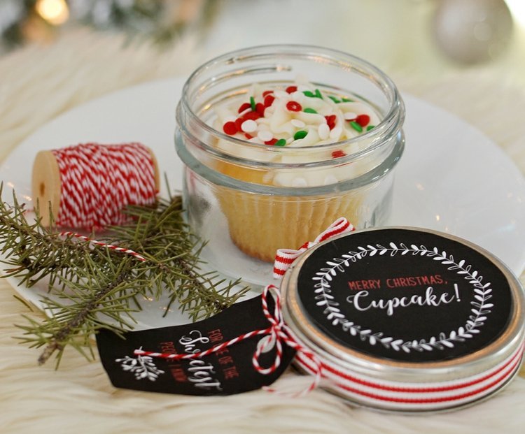 gåvor-glas-design-etikett-gör-själv-cupcake-idé
