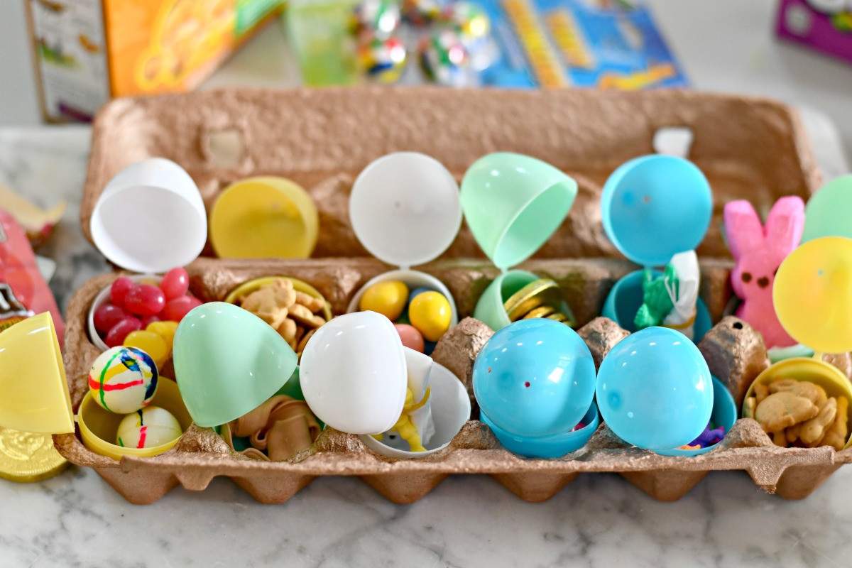 Gör en kreativ gåva av pengar Återanvänd äggkartong DIY -instruktioner