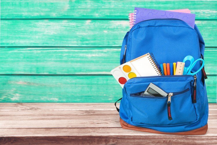 Gåvor för skolanmälan blå-väska-skolan-saker-skolan-nybörjare-idé