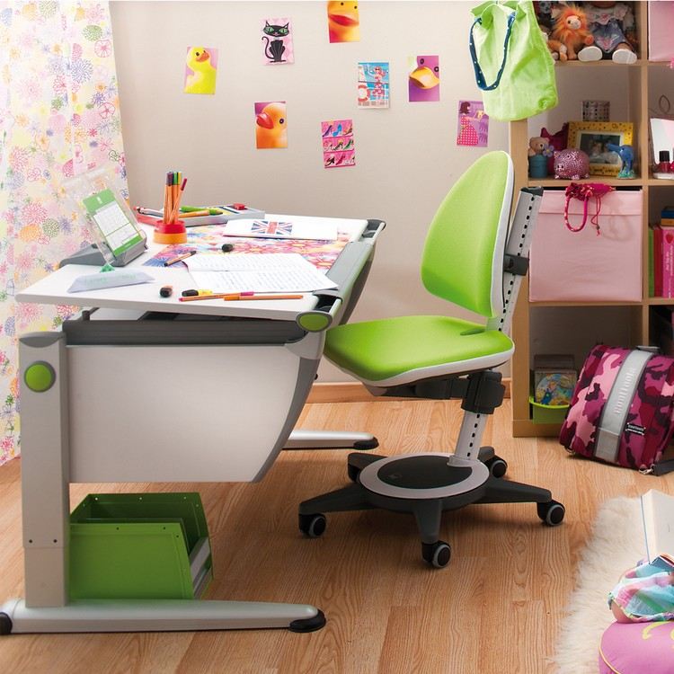gåvor-skolgång-barnbord-barnrum-skrivbordsstol