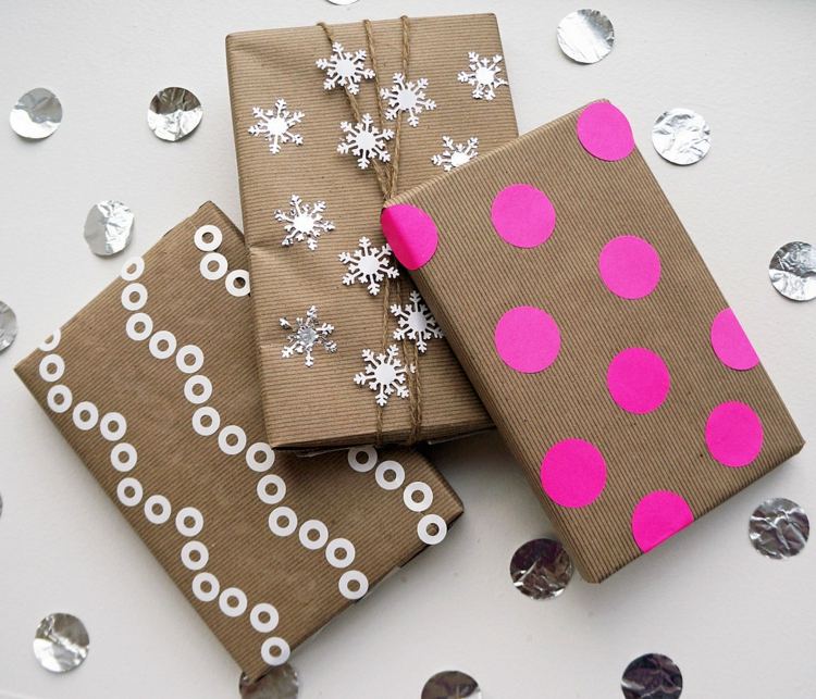 presentförpackning tinker vinter idé snöflingor papper dekoration cirklar prickar