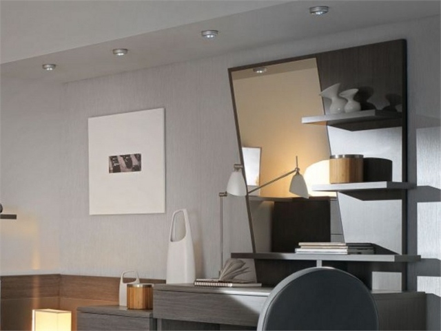 shannon-möbler-samling-vägg-spegel-med trä-vägg-hylla-design-gautier