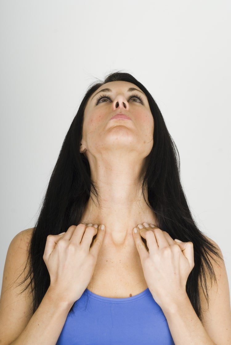 Minska rynkor i halsen med en enkel yogaövning