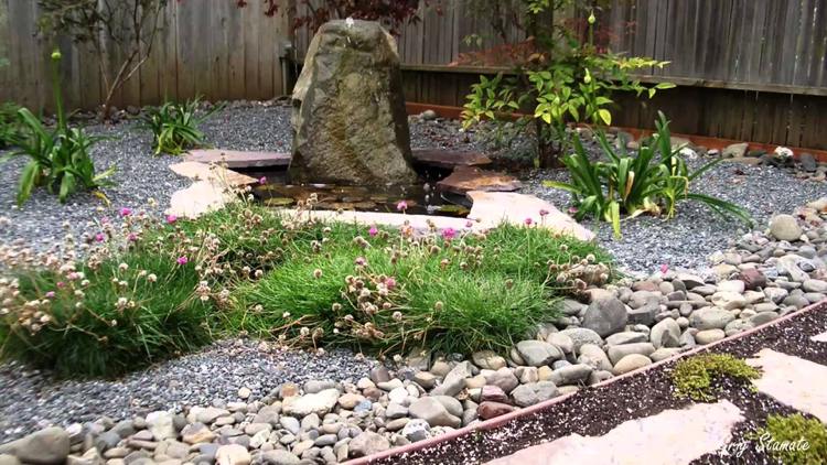 design-din-egen-sten-trädgård-stenar-grus-stenblock-vatten-funktion