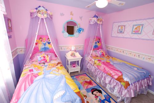 disney-princess-kids-bedroom-deco