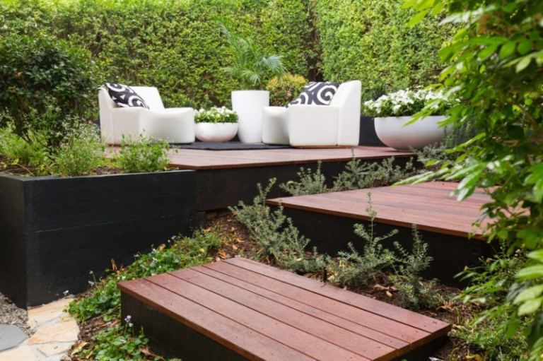 Designa idéer-små trädgårdar-trä terrass-steg-liknande