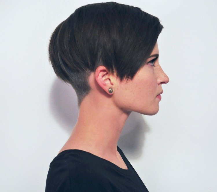 lager-bob-topp-hår-underskuren-sidecut-kort-hår-klipp