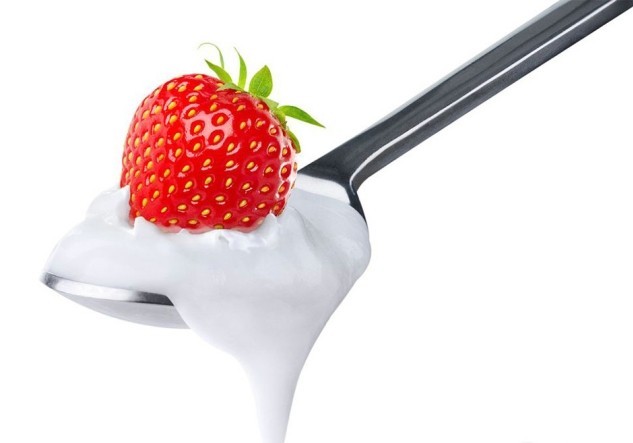 yoghurt jordgubbar fettsnål hälsosam sked utsökt
