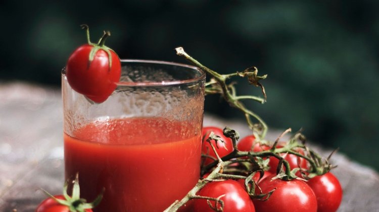 tomatjuice istället för kaffe vid morgonväckningen
