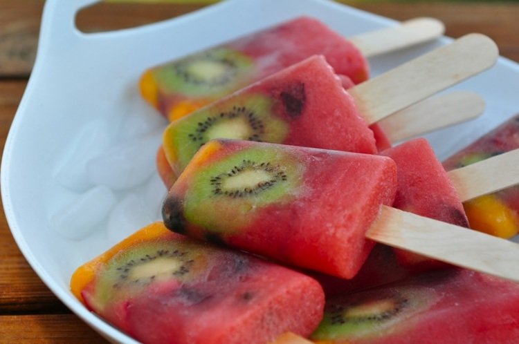 vattenmelon-diet-glass-frukt-kiwi-vatten-is-stick