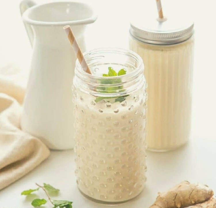 kefir smoothie stödjer matsmältningen i tarmarna