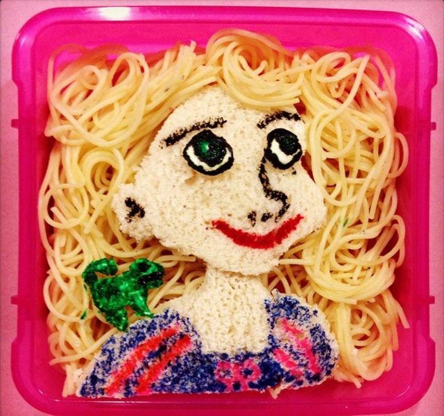 flicka-spaghetti-idé-bröd-bryt-skola