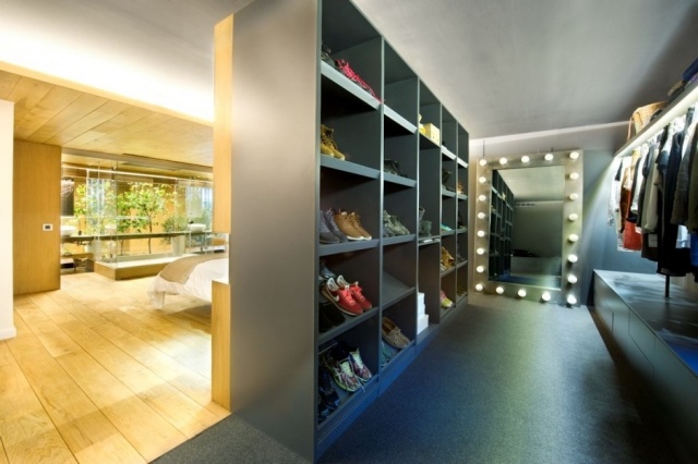 kommersiella utrymmen loft lägenhet ombyggda spanien omklädningsrum skor spegel