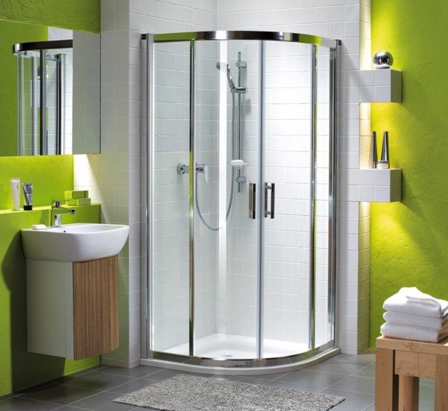 modern-glas-dusch-skåp-med-dusch-vita kakel