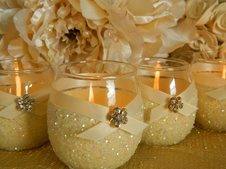 glas-värmeljus-glitter-dekoration-band-blomma-dekoration