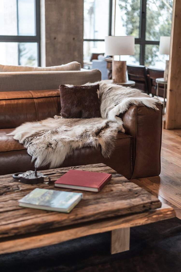 hotell-inredning-design-rustikt-trä-päls