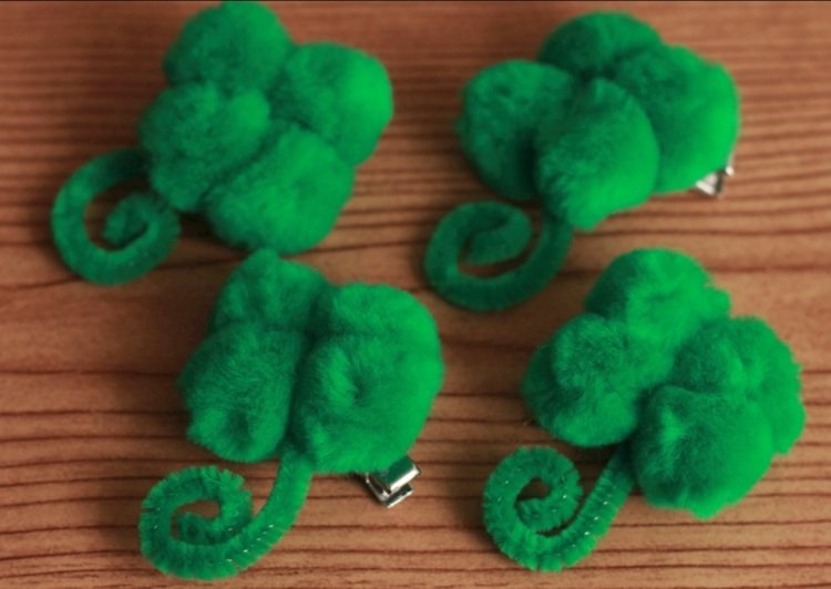 Tinker lucky charms för nyårsafton klippklöver bobbles plysch tråd grön