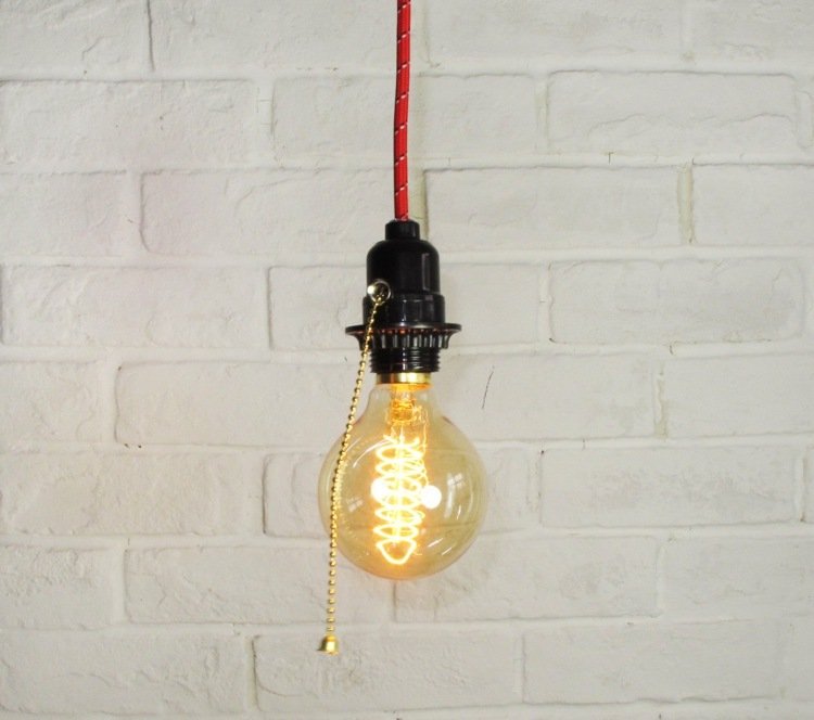 glödlampa-lampa-vintage-kedja-koppla-på-edison-röd-kabel-textil